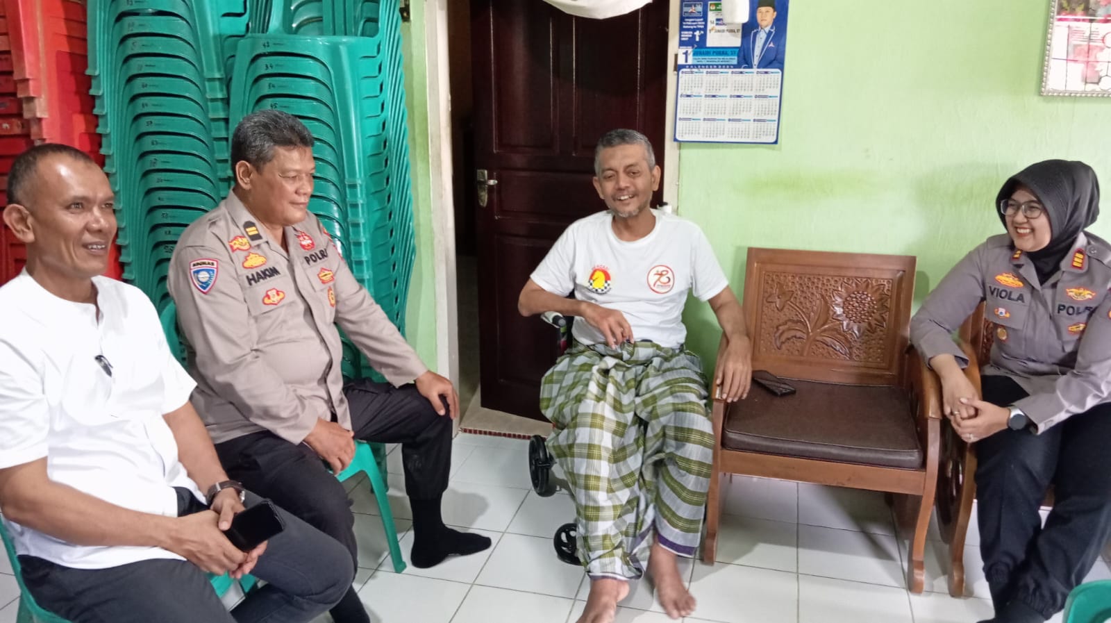 Polsek Pangkalan Kerinci Jenguk Personel Sakit