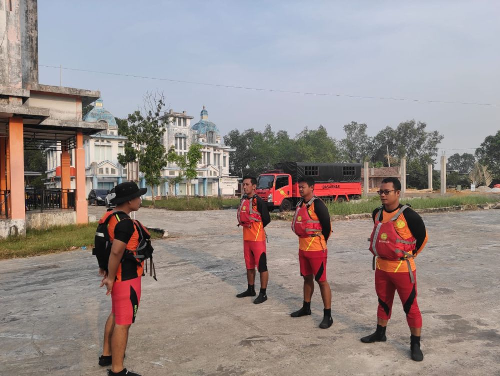 Tim Masih Upayak Pencarian Warga Diterkam Buaya di Sungai Rokan