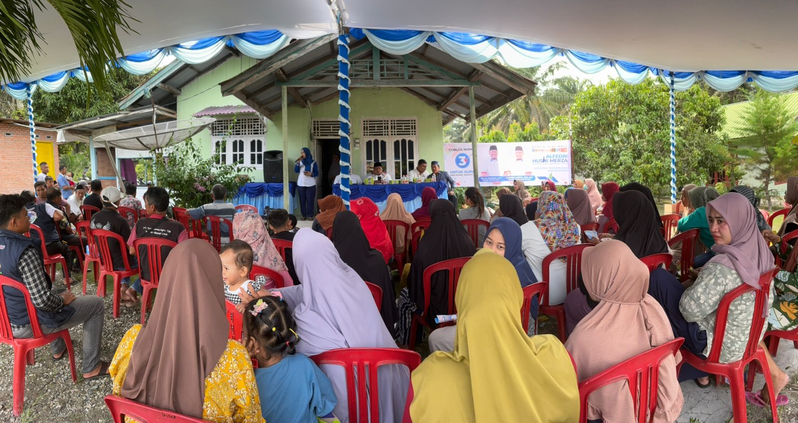 Dinilai Pemimpin Tanpa Janji Kosong, Warga Merangkai Solid Beri Dukungan ke Alfedri-Husni