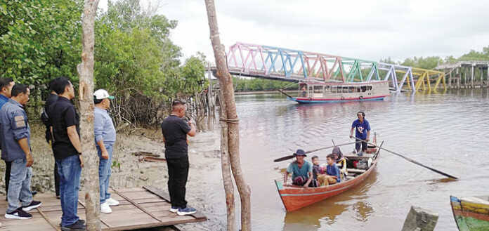 Pasca Jembatan Putus, Tarif Kempang Penyeberangan Alai-Gogok Gratis Bagi Pelajar