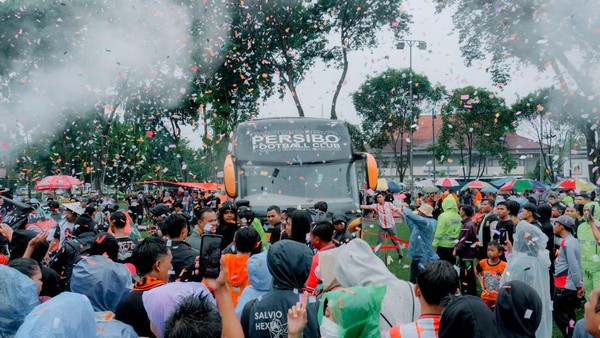 Ulang Tahun ke 75, Persibo Dapat Hadi Bus