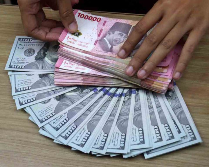 Rupiah Menguat Tipis Pagi Ini