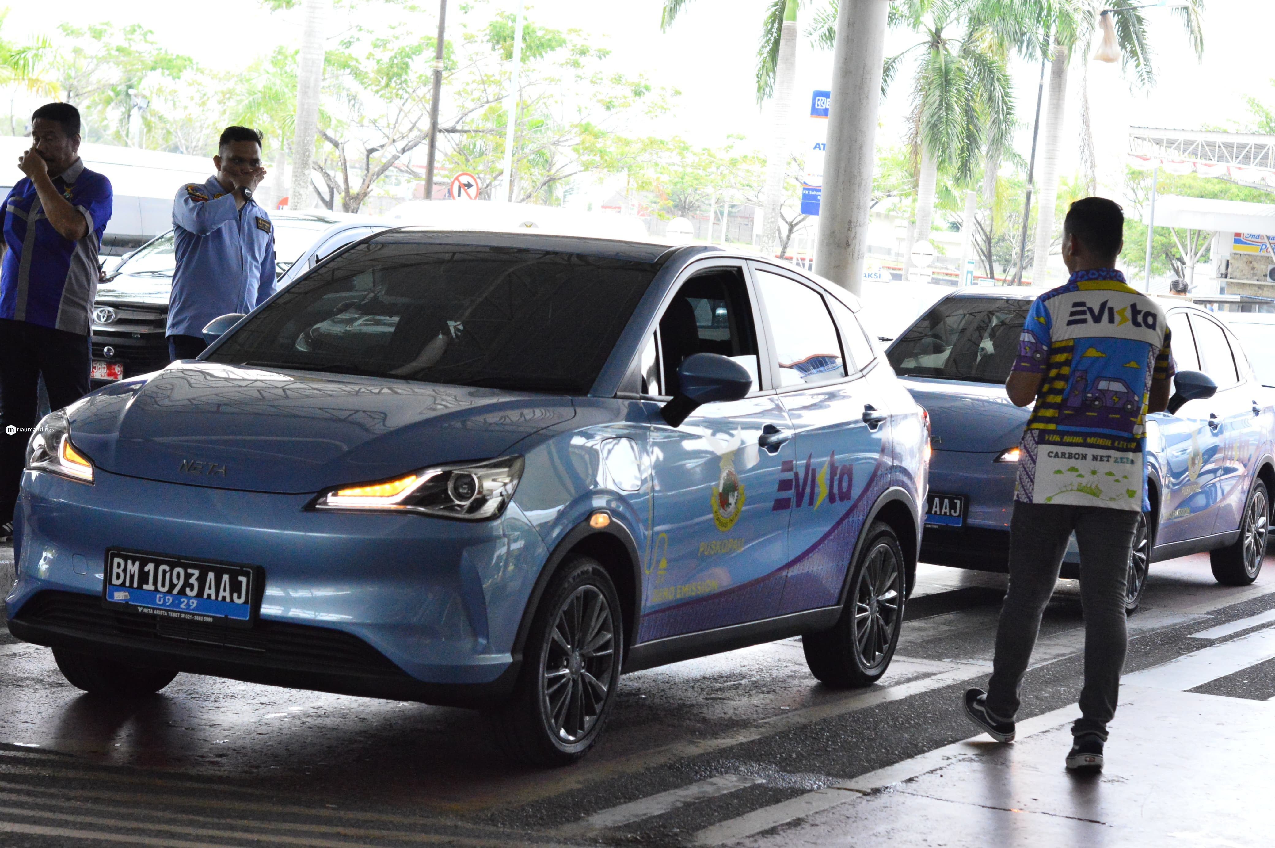 Puskopau Luncurkan Taksi Listrik di Bandara SSK II Pekanbaru