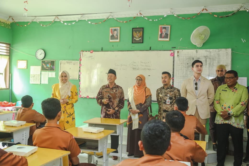 Komisi X DPR RI Kunjungi SMPN 15 Pekanbaru