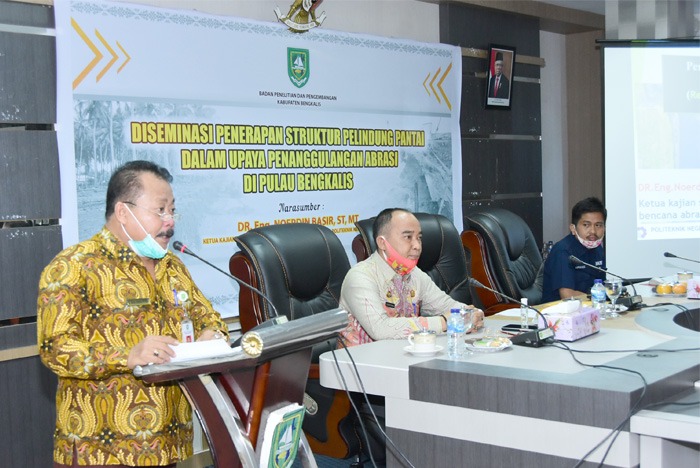 Atasi Abrasi, Pemkab Bengkalis Taja Diseminasi Penerapan Struktur Pelindung Pantai