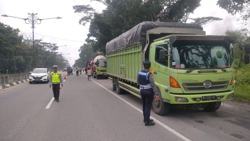 Dishub Riau Tindak 86 Kendaraan saat Razia di Kampar