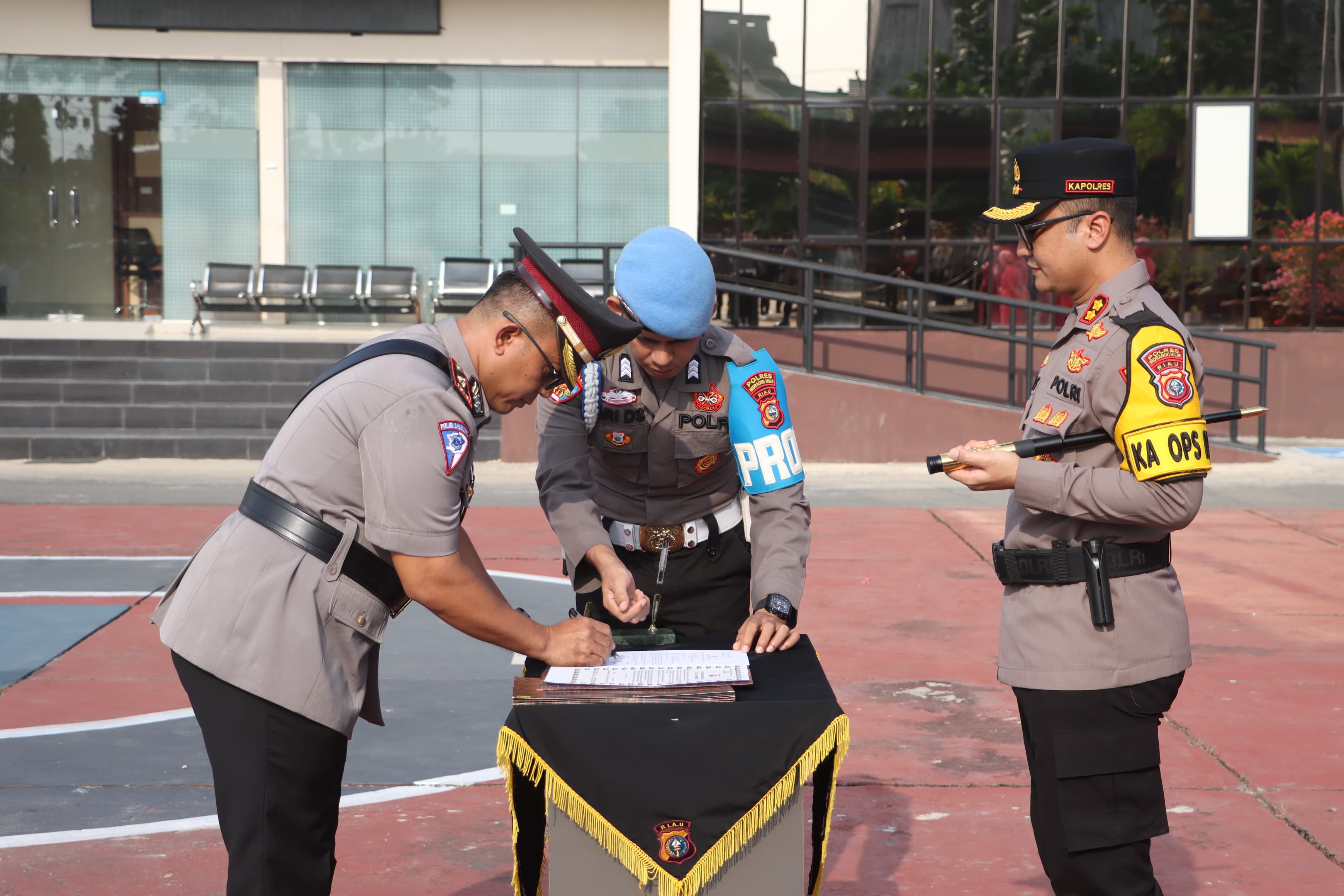 Empat Pejabat di Lingkungan Polres Inhil Disertijabkan