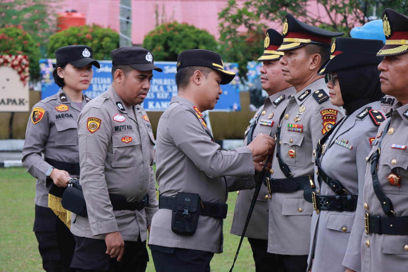 Kabag Ops dan Tiga Kapolsek di Polres Kampar Disertijabkan