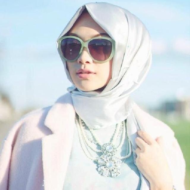 Kamu Memakai Hijab? Ini 5 Tips Khusus Merawat Rambut