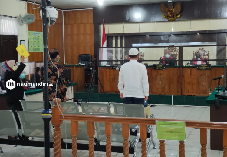 Nama 'Andre' Muncul di Persidangan Eks Wako Dumai Zulkifli AS