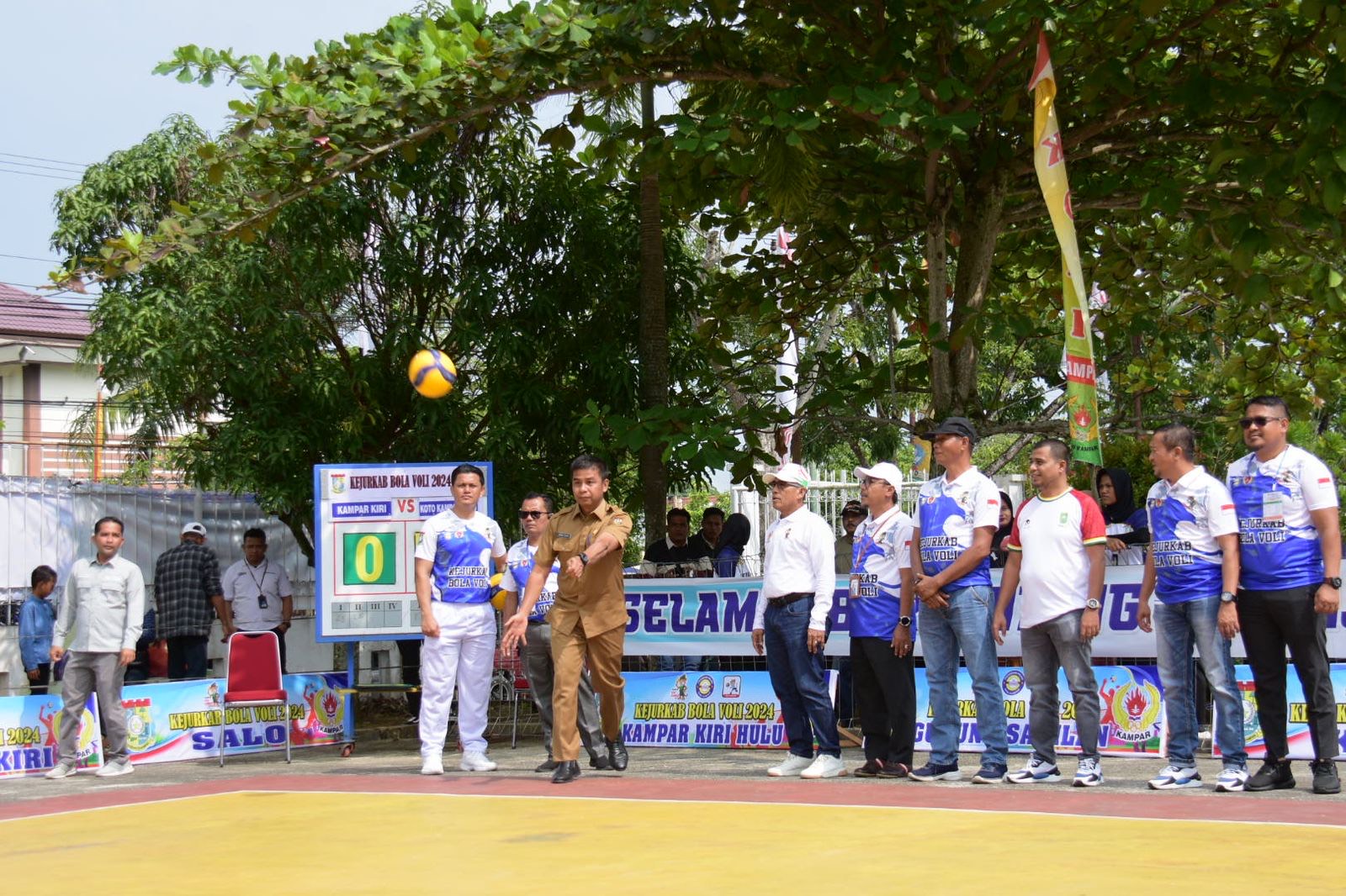 18 Tim Bertarung di Kejurkab Voli KONI Kampar 2024