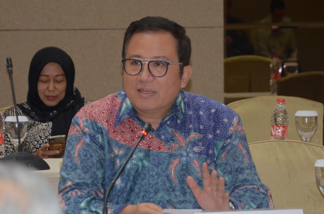 Politisi Demokrat Ini Minta Bea Cukai Klarifikasi Soal Barang Bawaan Kaesang dari LN