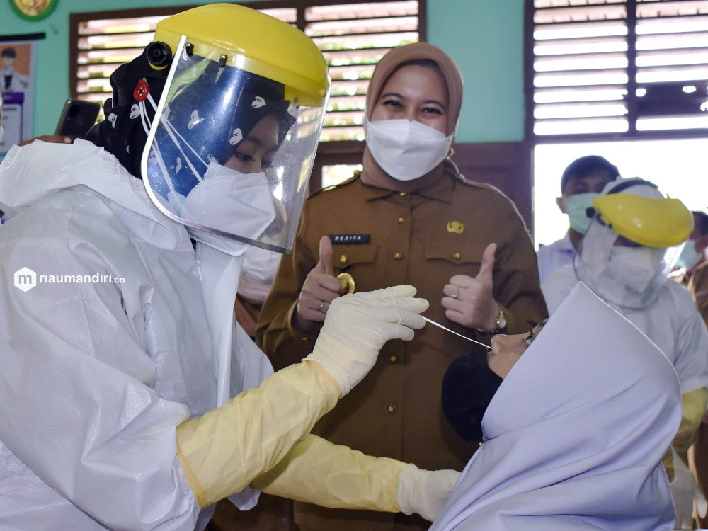 Pemkab Inhu Tekan Penularan Covid-19 dengan Vaksin dan Antigen