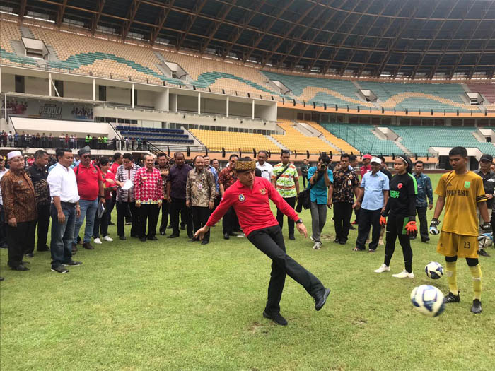 Stadion Utama Riau Besar dan Megah, Iwan Bule: Perlu 5 Stadion Pendukung untuk Latihan