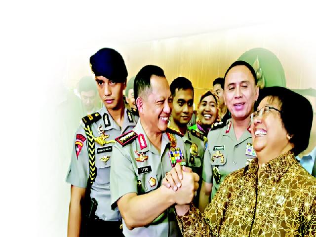 Menteri LHK dan Kapolri Nyatakan Perang