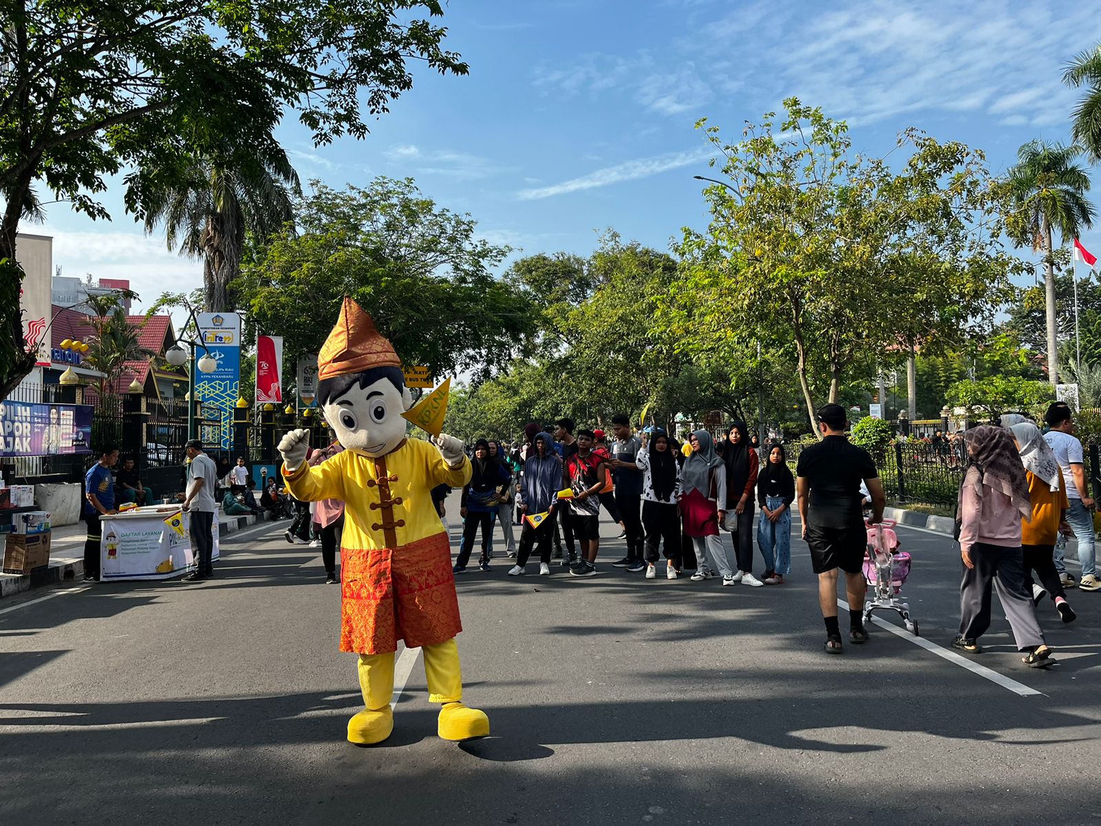 Gelar PILOTS di Area Car Free Day, KPKNL Edukasi Masyarakat Terkait Lelang Resmi