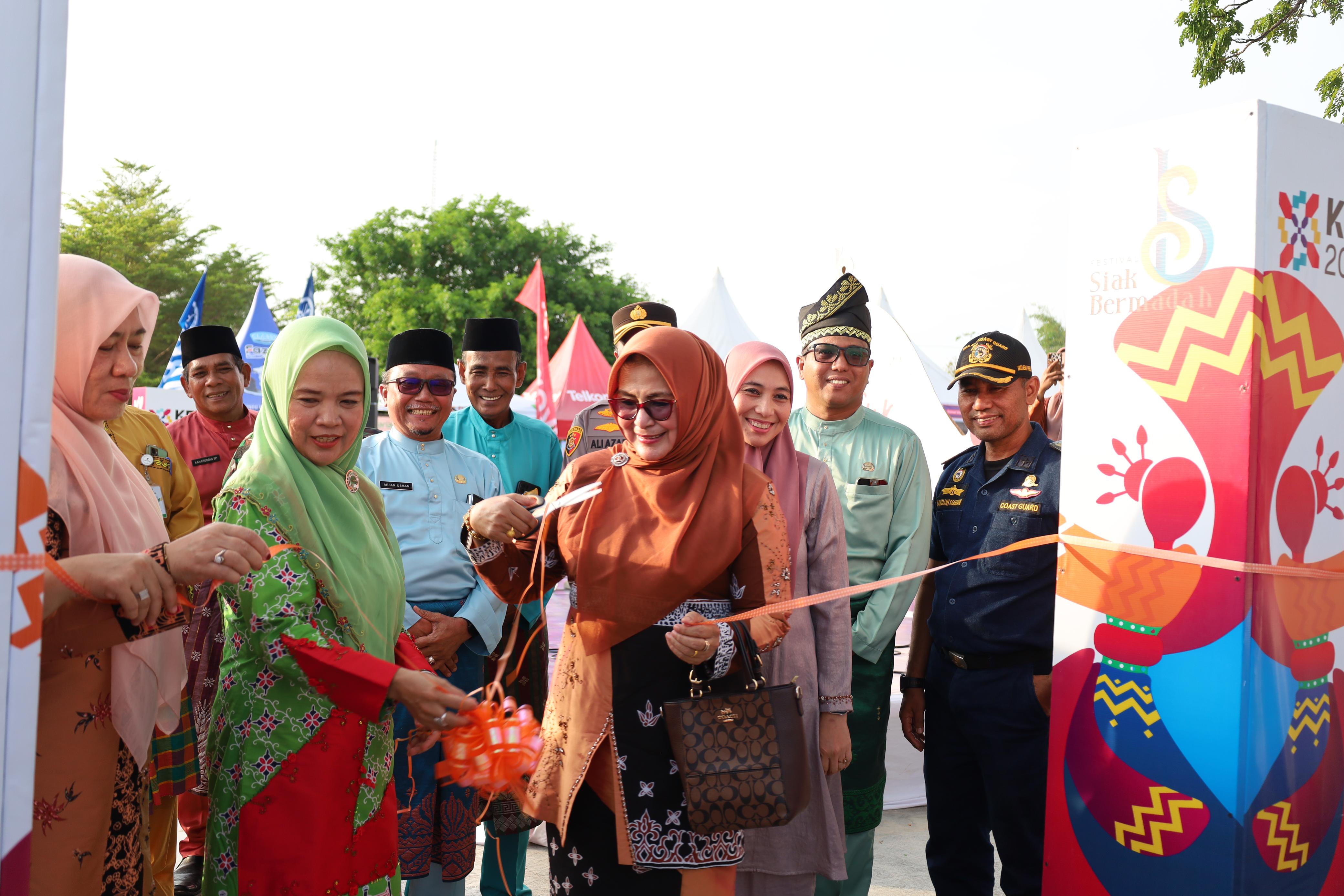 Ruang UMKM Lokal Berkembang di Bazar Ekonomi Kreatif Festival Siak Bermadah