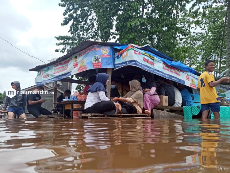 Pekanbaru Banjir Terus-Anggaran Habis untuk Tenayan. Dewan: Di Sana Enggak Ada Manusianya