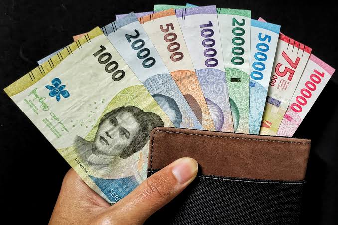 Rupiah Melemah Pagi Ini ke Posisi Rp16.245