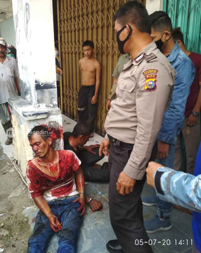 Kepergok Warga Hendak Mencuri di Siang Bolong, Dua Pria Dihajar Sampai Babak Belur