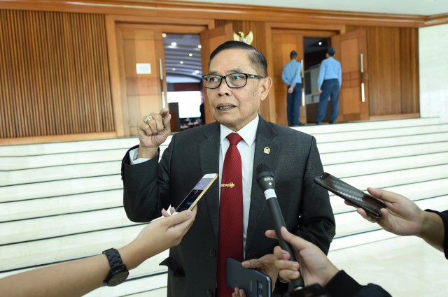 Asril Tanjung: Tak Perlu Bernegosiasi dengan KKB di Papua