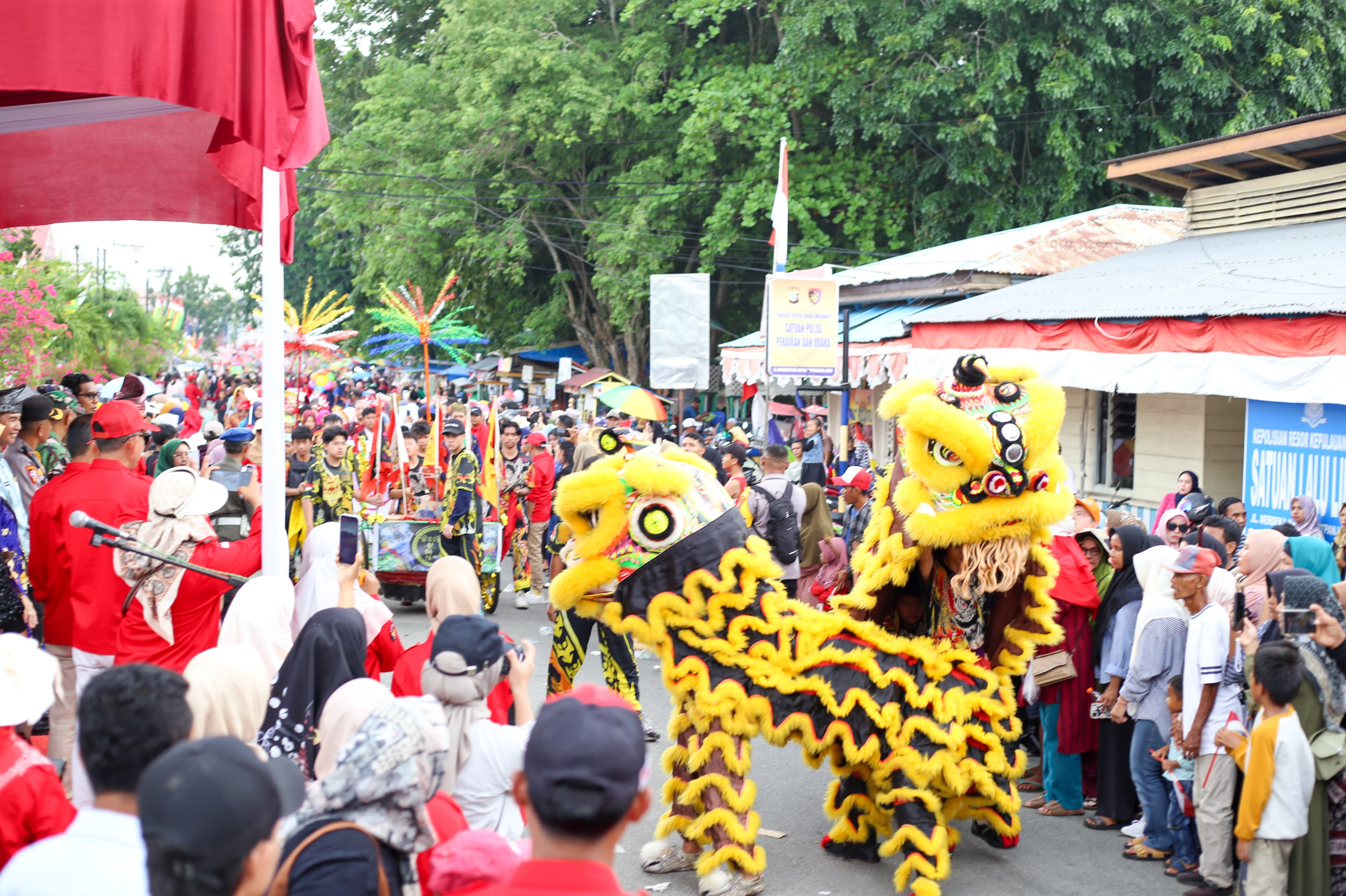 Ribuan Pelajar Ramaikan Pawai Akbar Budaya Pendidikan di Meranti