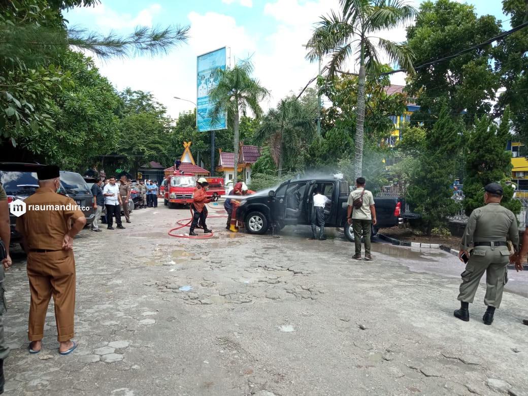 Korsleting Pengapian Penyebab Toyota Hilux Terbakar di MPP Pekanbaru 