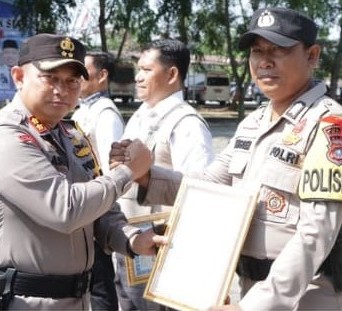 Dalam Rangka Persiapan Pengamanan Pilkada, Polres Siak Apelkan Polisi RW