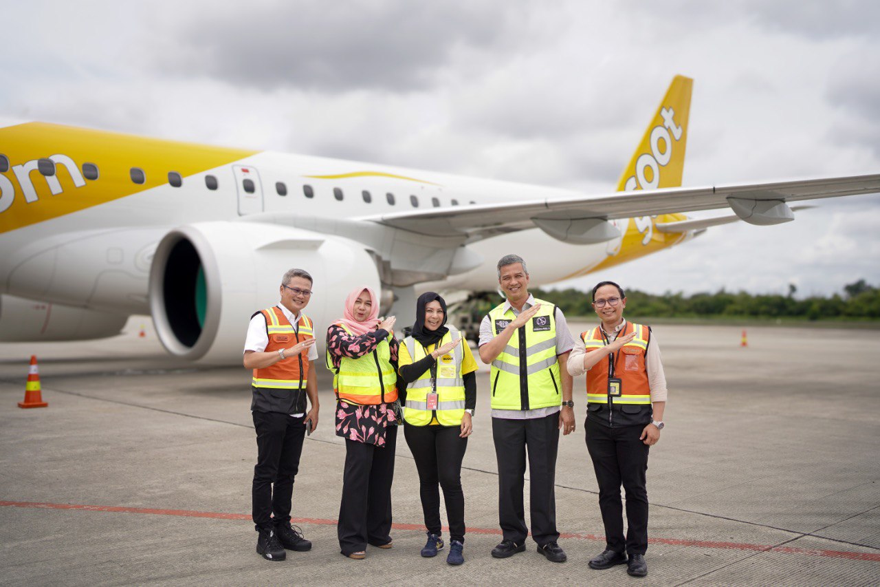 Maskapai Embraer E190-02 Scoot Airlines Buka Penerbangan Internasional di SSK II Pekanbaru