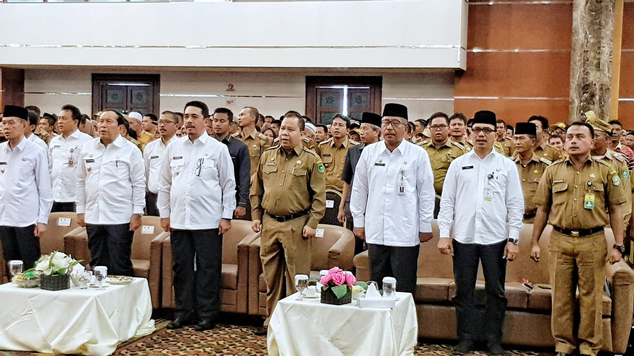 Bupati Meranti Ikuti Raker Gubernur Bersama Bupati-Wako, Camat dan Kades, Ini Pesan Mendagri