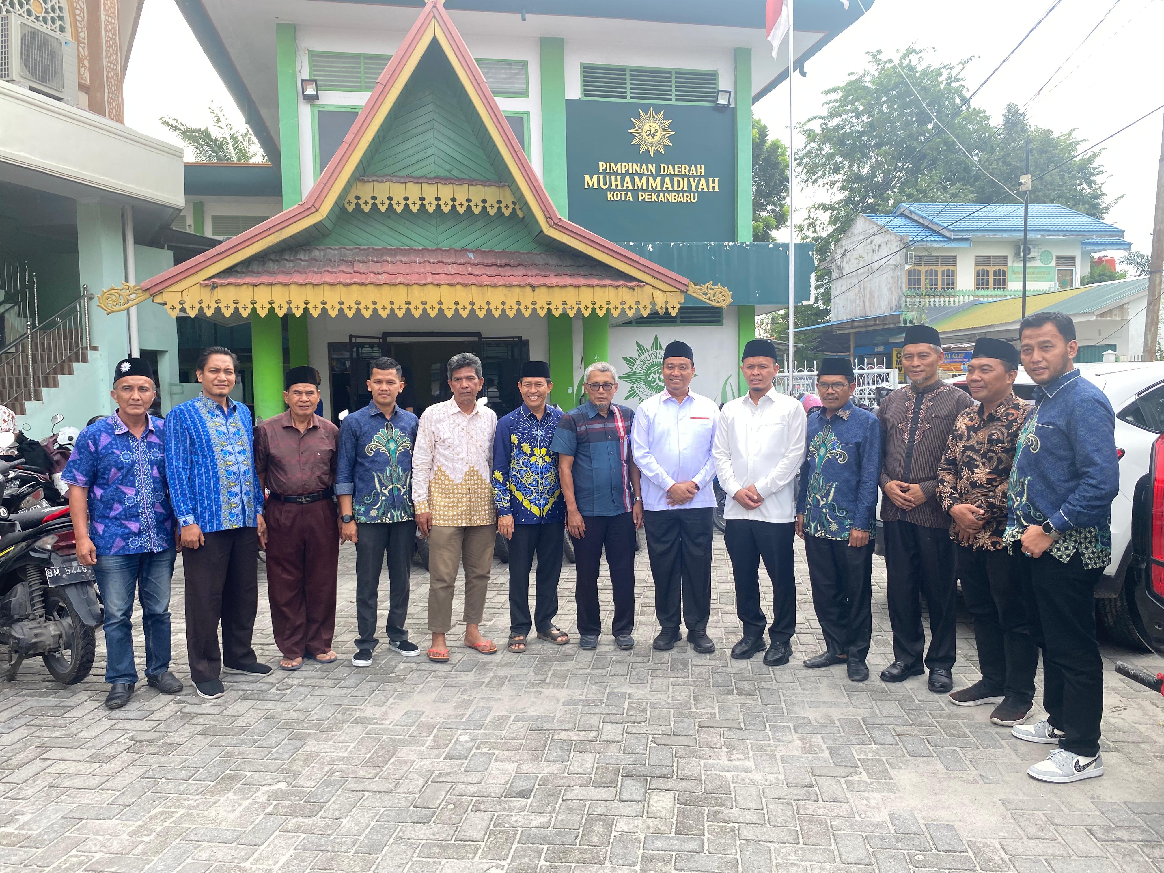 PD Muhammadiyah Pekanbaru Terima Kunjungan Paslon Agung-Markarius