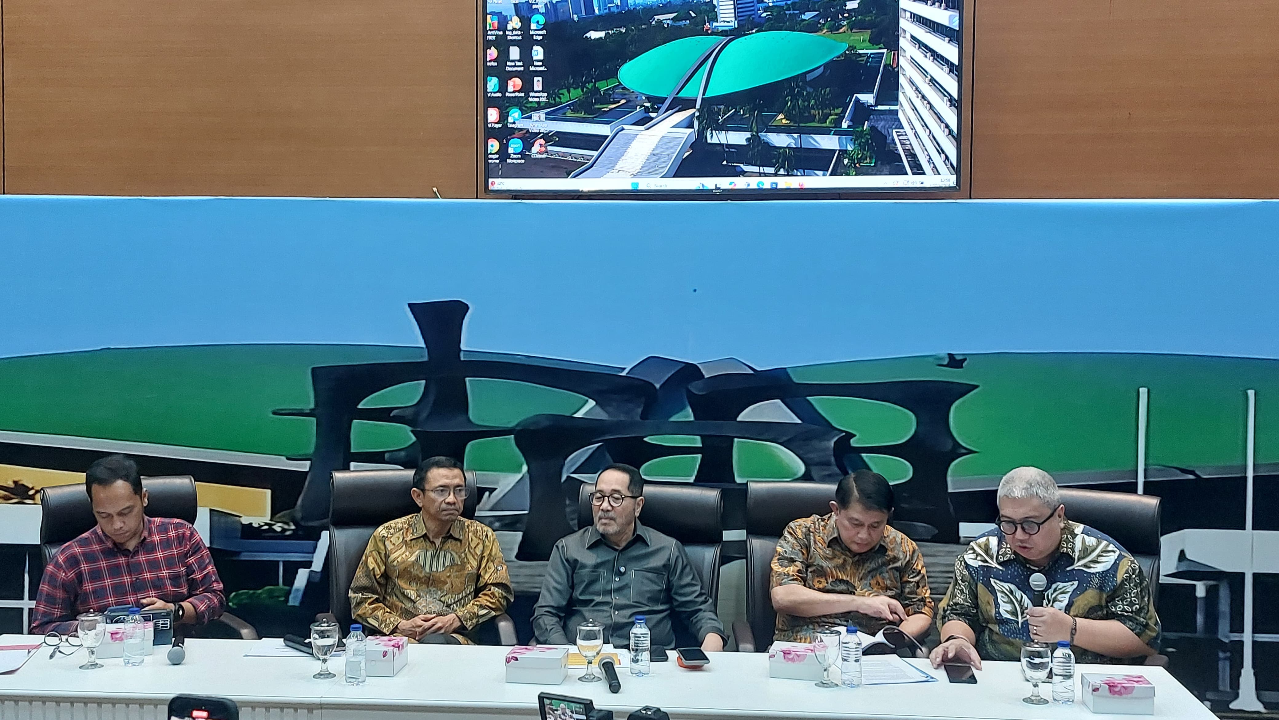 DPR Minta Regulasi Industri Hasil Tembakau Perlu Dikaji Mendalam