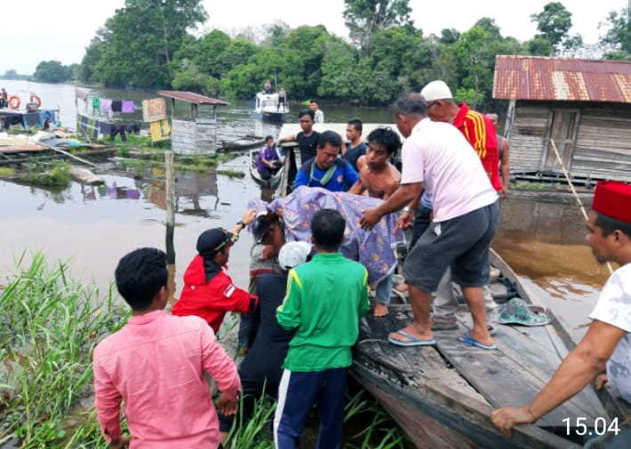 Terjatuh Saat Cari Ikan, Seorang Kakek Ditemukan Tewas Tenggelam di Sungai Kampar