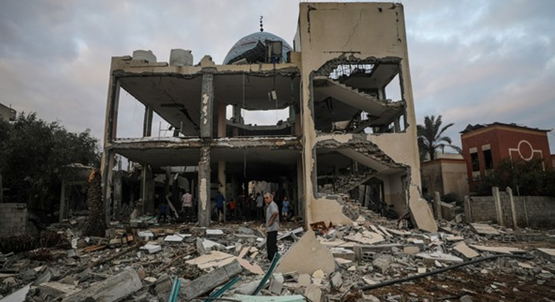 Sebuah Masjid di Gaza Dibom Israel