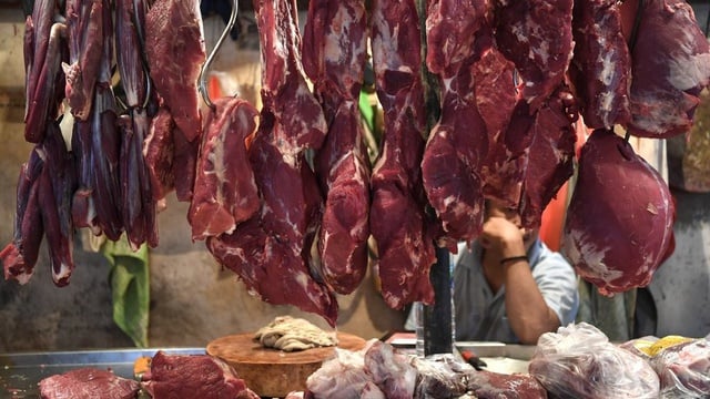 Indonesia Impor Daging Sapi dan Kurma untuk Puasa dan Lebaran 2025