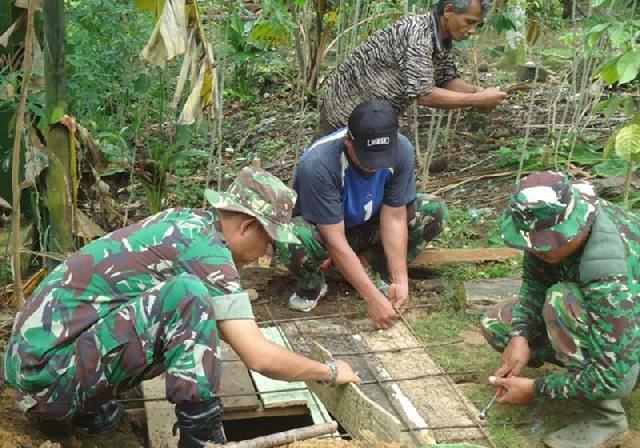 Bangunkan Jamban Bagi Warga