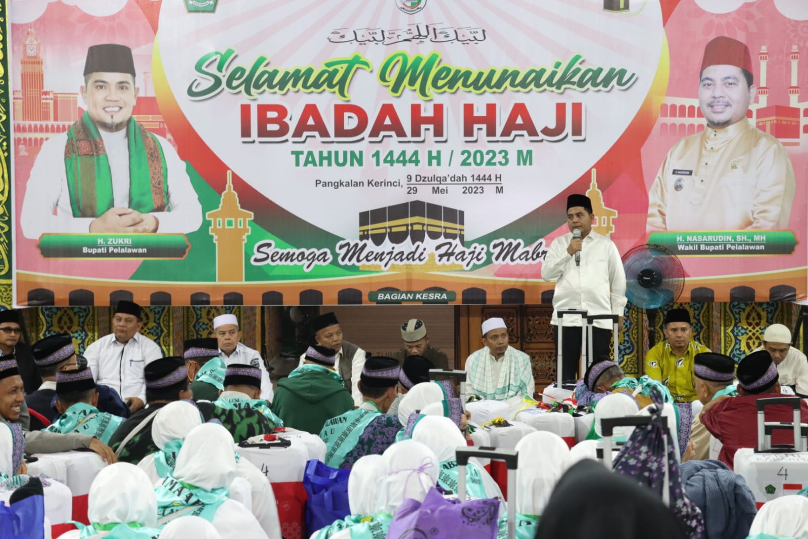 Wabup Lepas 369 Jema'ah Calon Haji Kabupaten Pelalawan. 