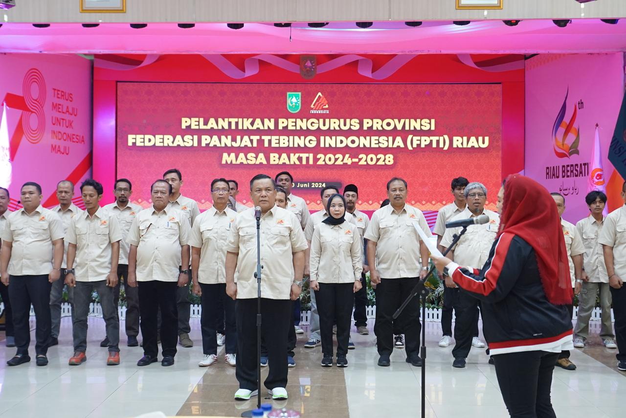 Pj Gubri SF Hariyanto Dilantik Sebagai Ketua FPTI Riau