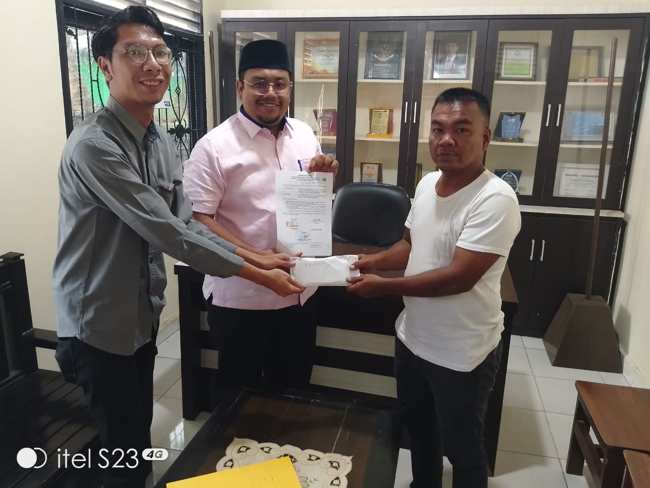 PTPN IV Regional III Bantu Ratusan Desa Terpencil di Riau Semarakkan HUT RI ke-79