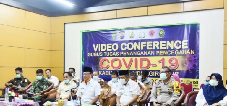 Antisipasi Covid-19, Bupati HM Wardan Vidcon dengan 20 Kecamatan di Inhil     