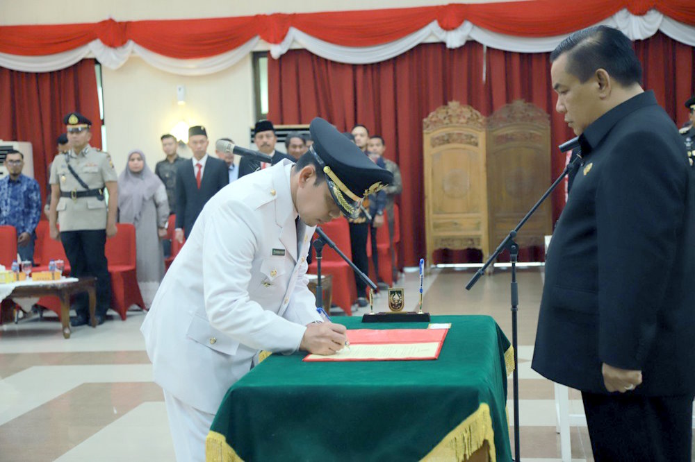 Pj Gubri Lantik Erisman Yahya sebagai Pj Bupati Inhil