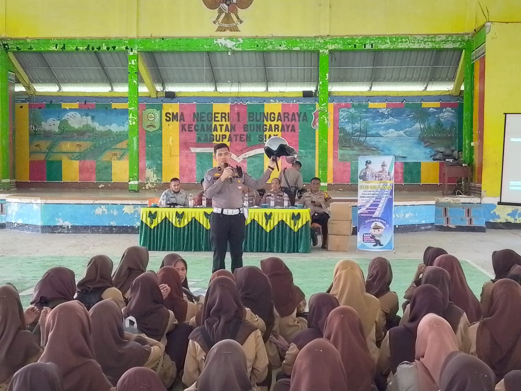 Gandeng Jasa Raharja, Satlantas Polres Siak Sosialisasi Tertib Lalulintas ke Pelajar SMAN1 Bungaraya