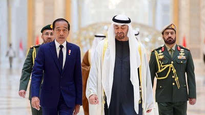 Jokowi Terima Penghargaan Order of Zayed