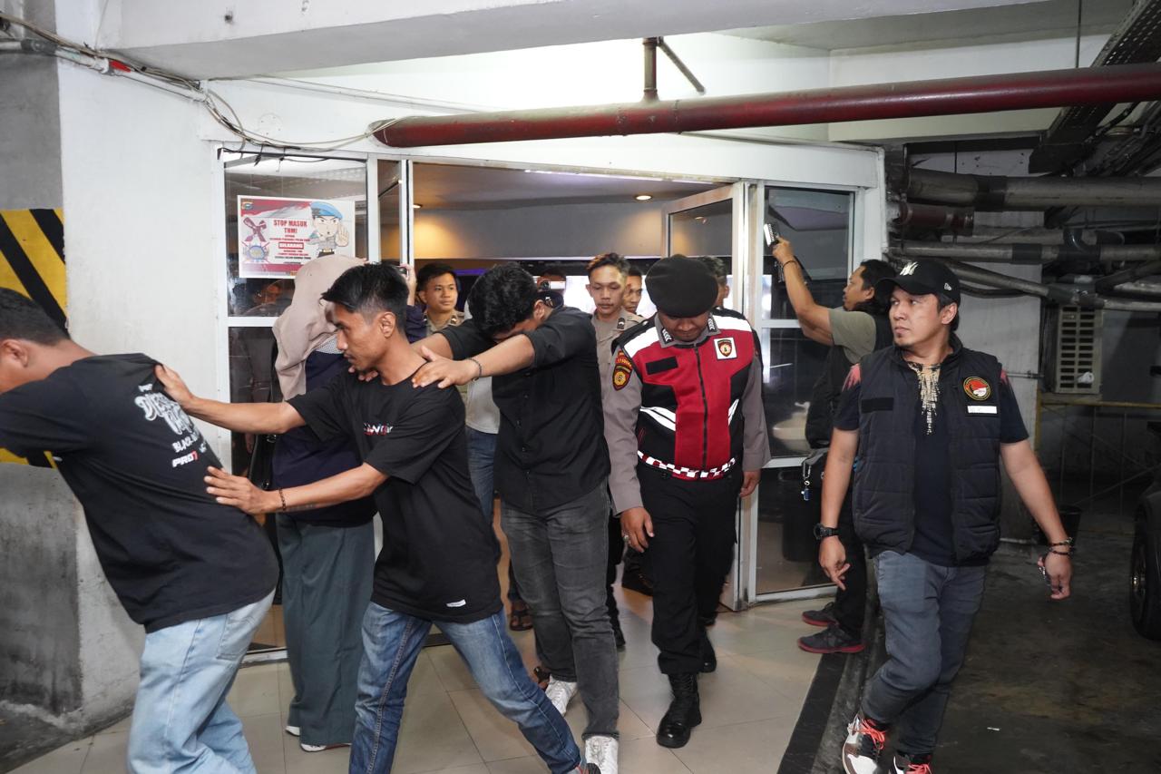 Polisi Amankan Belasan Pengunjung MP Club