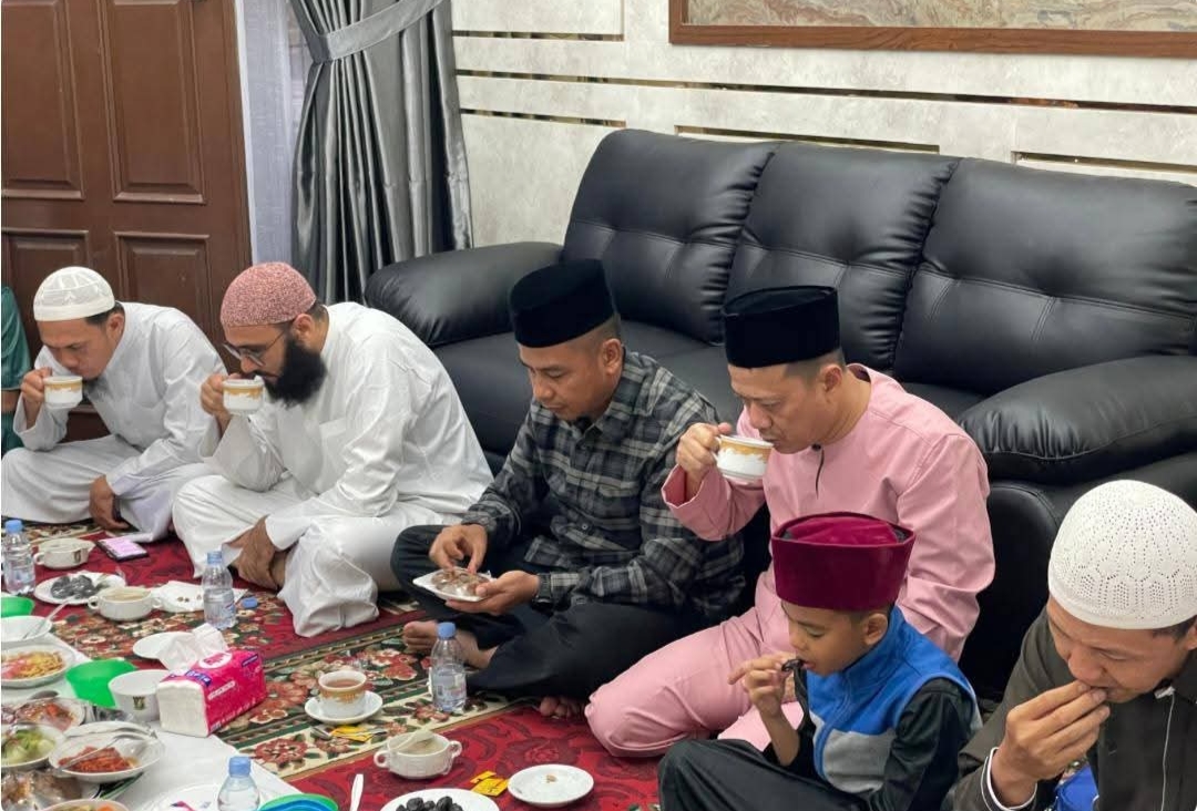 Bupati Ahmad Yuzar Buka Puasa Bersama Imam Mesir Syaikh Mohammed Ali