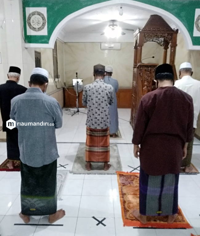 Kasus Covid Masih Tinggi, Pemkab Siak Tidak Anjurkan Warga Salat Berjemaah di Masjid