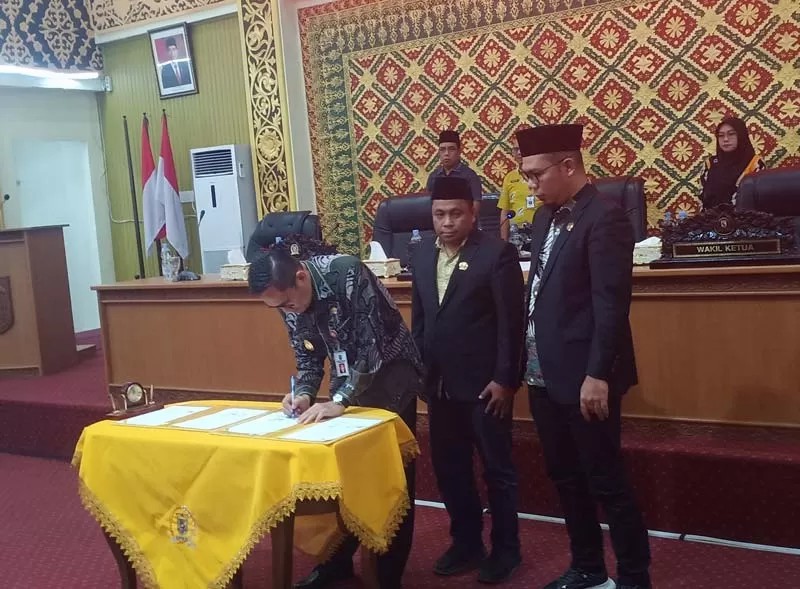 DPRD Pelalawan Sahkan Alat Kelengkapan Dewan