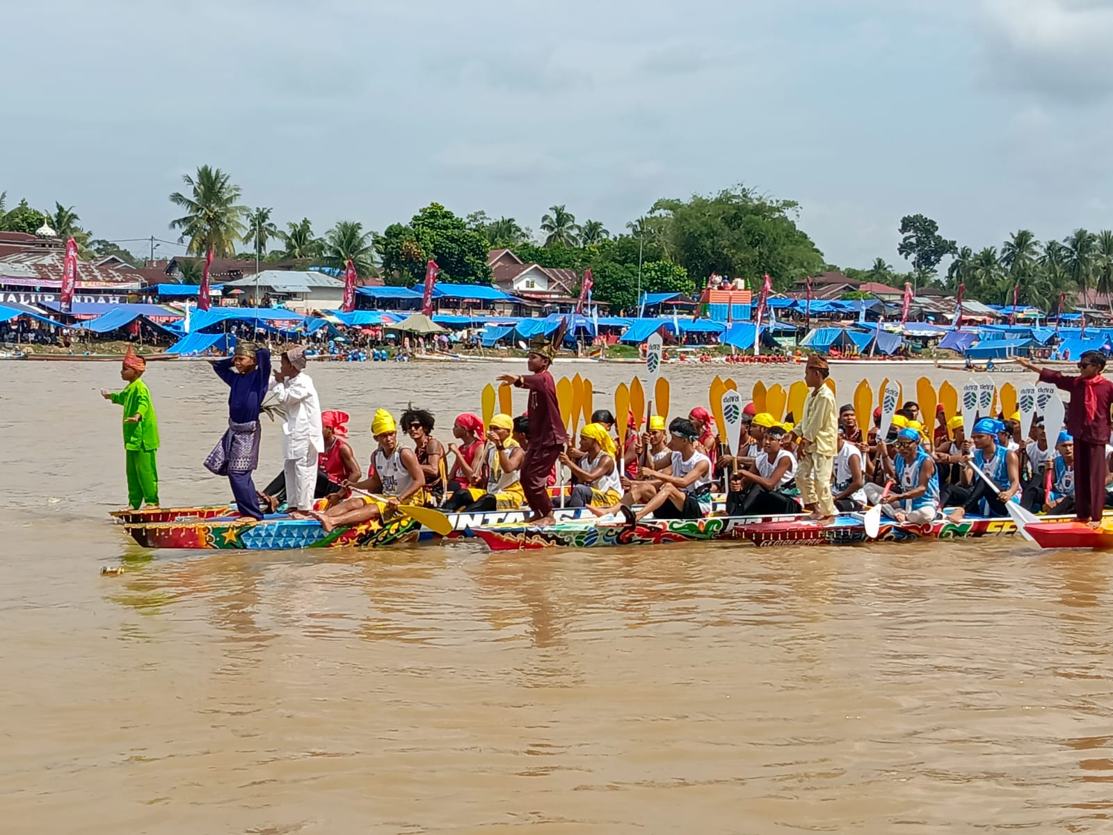 Pacu Jalur Kuansing 2024 Dibanjiri Ribuan Pengunjung, Empat Jalur RAPP Bertanding Hari Ini