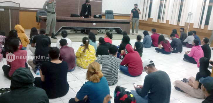 56 Muda-mudi di Pekanbaru Terjaring Razia, Ada yang Ngaku Sudah Nikah dan Punya Anak