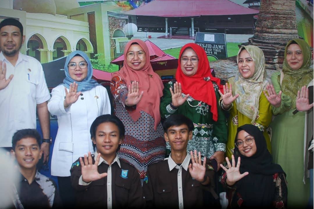 Terima Audiensi Fakar, Ini Arahan Wabup Misharti untuk Anak Muda di Kampar